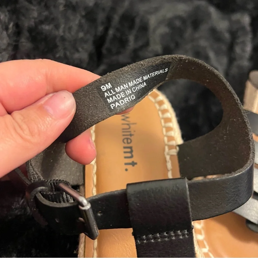 White Mountain Padrig Black Strappy Sandals – Size 9M – Great Condition